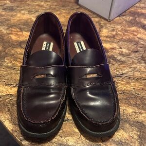 Hush Puppies Dark Brown Leather Loafers, size 5 men. 7 women